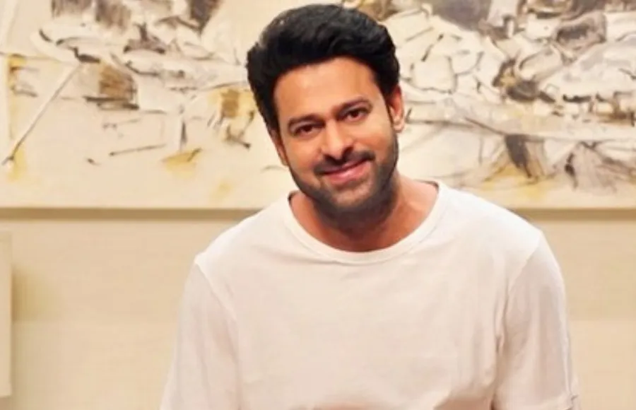 ಯಂಗ್ ರೆಬಲ್ ಸ್ಟಾರ್ ಪ್ರಭಾಸ್ ಅಭಿಮಾನಿಗಳಿಗೆ ಕಹಿ ಸುದ್ದಿ