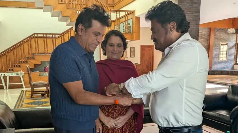 ರಾಖಿ ಕಟ್ಟಿದ ಜಗ್ಗಣ್ಣನಿಗೆ ದುಬಾರಿ ಉಡುಗೊರೆ ಕೊಟ್ಟ   ಶಿವರಾಜ್‌ಕುಮಾರ್